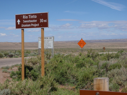 Signage for Mineral Road.